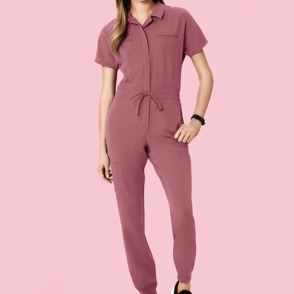 NWOT Mandala Short Sleeve Scrub One-Piece Jumpsuit Mauve Size XS New! - Picture 1 of 14